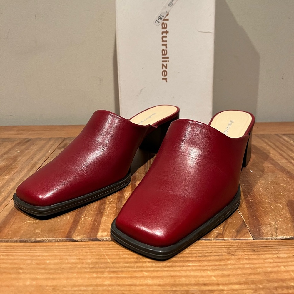 Naturalizer Burgundy Mules
